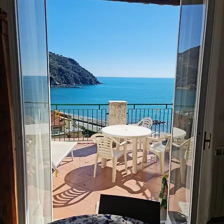 Maia Incantevole Lägenhet Levanto