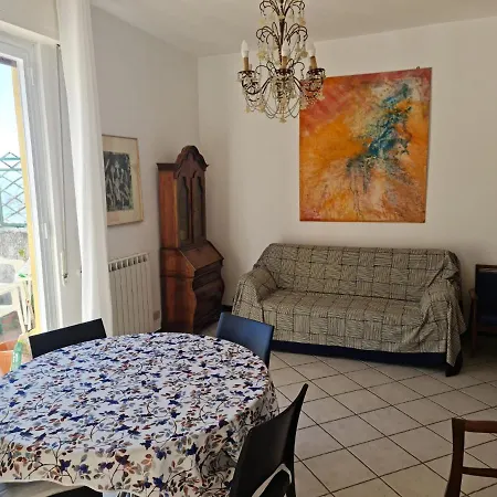 Maia Incantevole Apartment *
